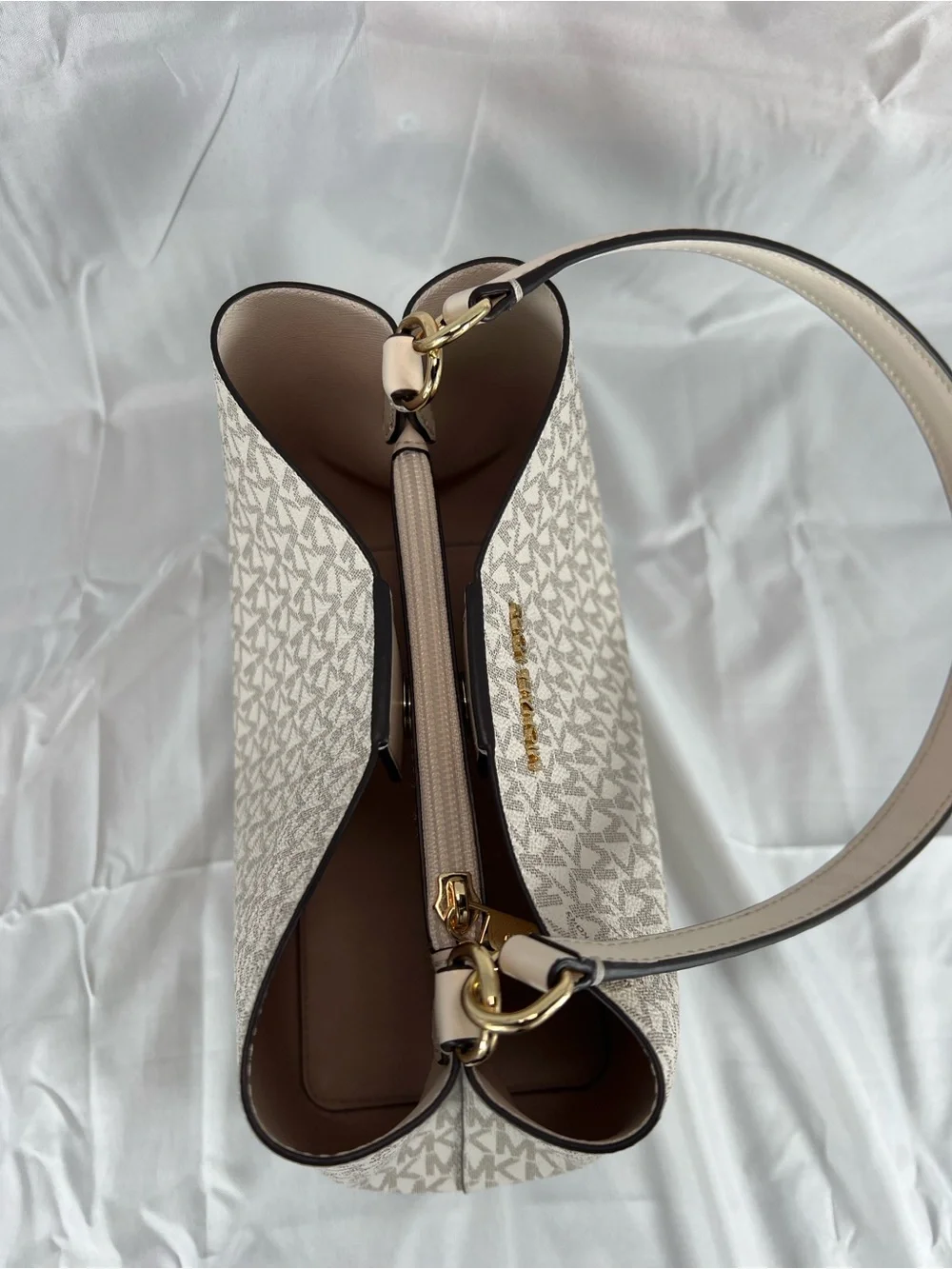 Michael Kors excellent used